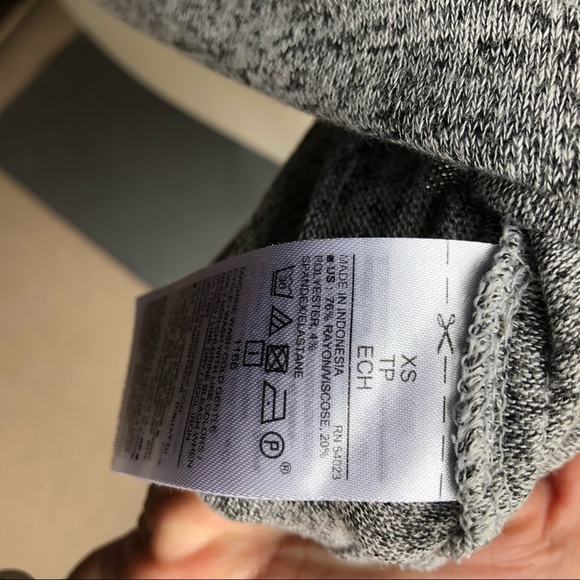 Long Sleeve Gray Marled T-Shirt - Picture 4 of 4